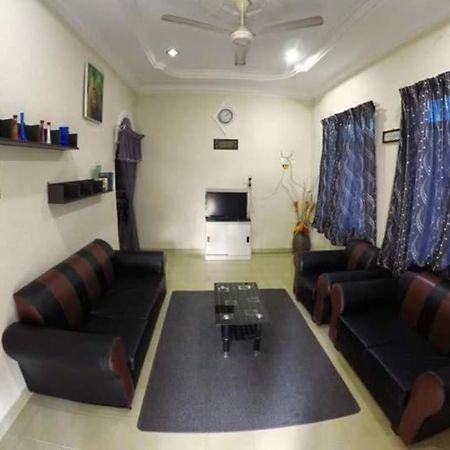 Homestay Tok Abah Kuala Besut Exterior photo